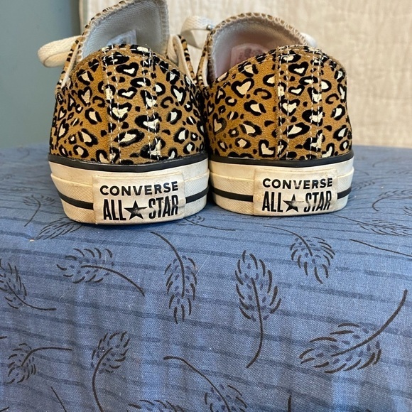 Converse all star leopard heart print plush sneaker size 10 - Picture 5 of 7